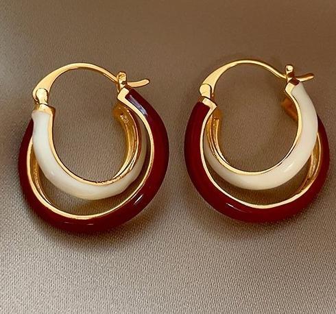 French retro Encore red contrasting drop glazed double circle earrings for women, niche, light luxury, fashionable temperament, exquisite earrings