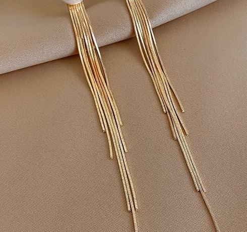 High end pearl long tassel earrings 2024 new trendy earrings for women, simple temperament, light luxury, internet famous earrings