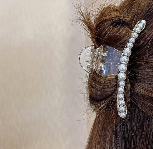 Internet celebrity's popular pearl hair clip, women's straight clip, back of the head clip, simple and exquisite hair clip, shark clip