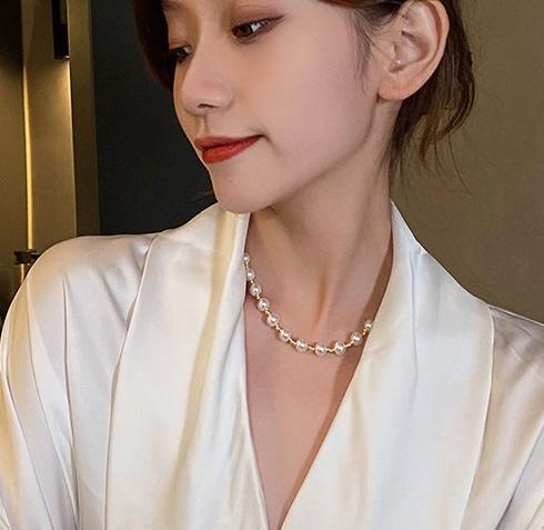 Jinglei Fashion Pearl Necklace for Women 2024 New Collection, Light Luxury, niche design, Ins style collarbone chain, neck chain