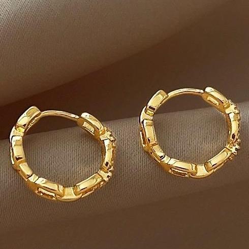 Light luxury and high-end chain earrings with ear loops and buckles, 2024 new trendy summer diamond studded earrings for women, Korean style internet famous and popular earrings