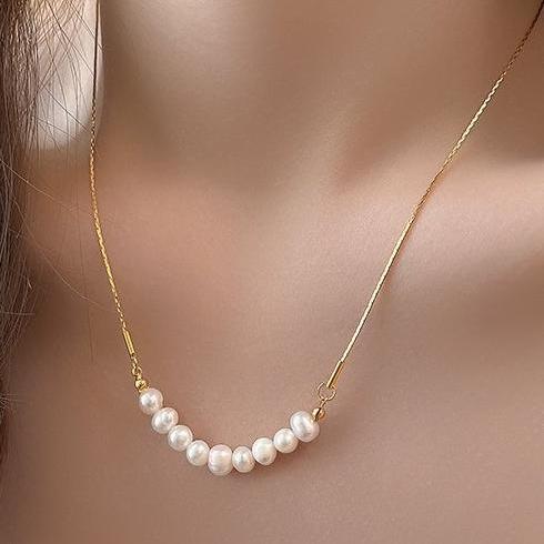 Light luxury natural freshwater pearl metal necklace for women's summer, elegant, atmospheric, high-end feeling, collarbone chain, fashionable temperament, necklace