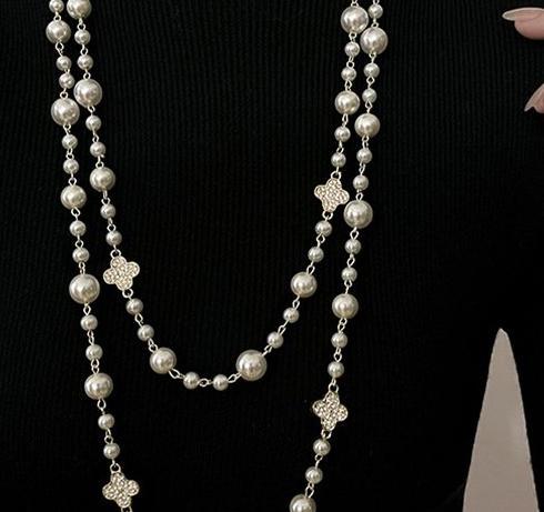 Light luxury temperament multi-layer pearl necklace for women 2024 new popular summer light luxury niche long genuine necklace