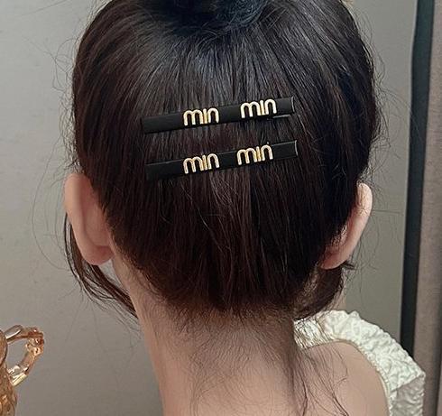 Matte high-end black gold hair clip with small side clips, straight clip, bangs clip, headband accessory, new style of hair clip