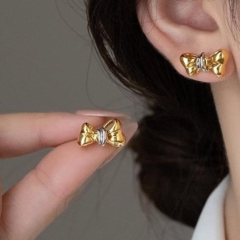 Minimalist design with gold and silver contrasting colors, three-dimensional bow earrings, delicate and sweet earrings for women, versatile earrings with elegant temperament