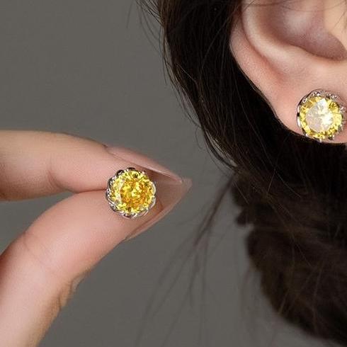 Minimalist temperament Lotus yellow diamond zircon earrings for women 2024 new popular high-end earrings elegant and versatile earrings