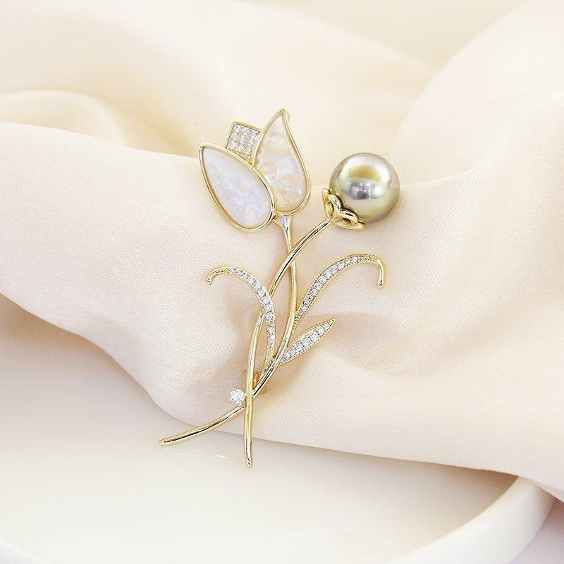 2022 new tulip flower brooch chest flower brooch high-end women's Korean version atmospheric suit accessories luxury trend