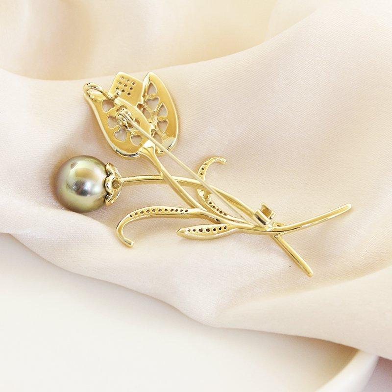 2022 new tulip flower brooch chest flower brooch high-end women's Korean version atmospheric suit accessories luxury trend