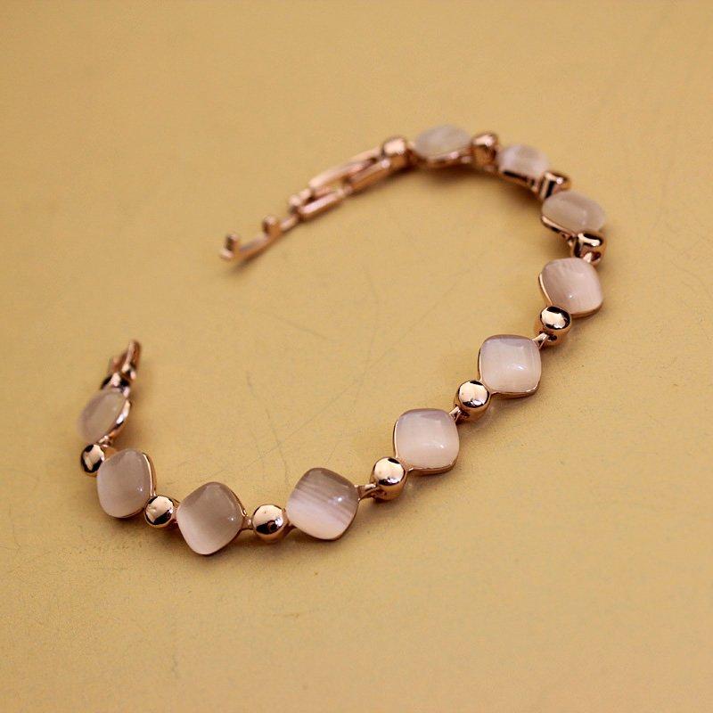 2023 new Korean version geometric diamond versatile temperament mother necklace women's collarbone chain earrings bracelet three piece set trendy