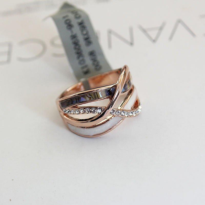 Bira Cold Wind Ring Women's Rose Gold Natural Shell Food Ring Fashion Middle Finger Water Diamond Decoration