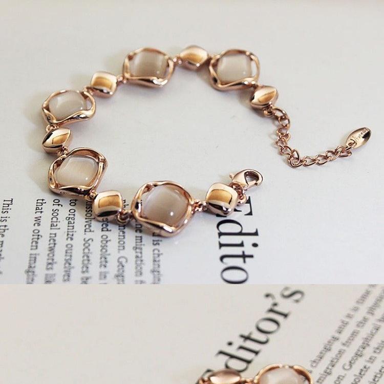 Bracelet Ins niche design female student rose gold cat eye stone bracelet European and American geometric diamond bracelet