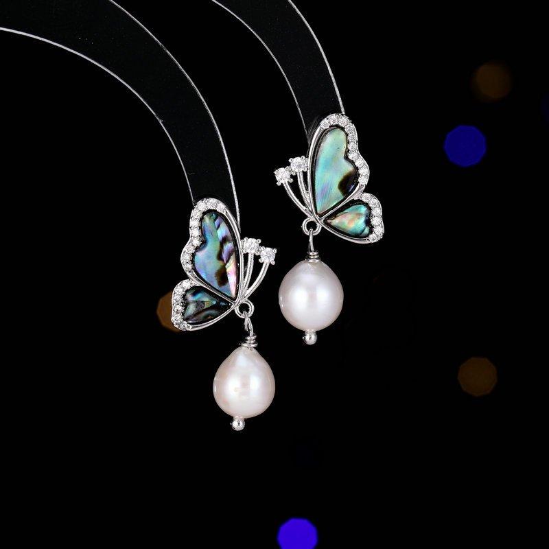 Breaking the cocoon into a butterfly, niche high-end earrings, collarbone chain, natural abalone shell, Baroque pearl, butterfly, women's neck necklace