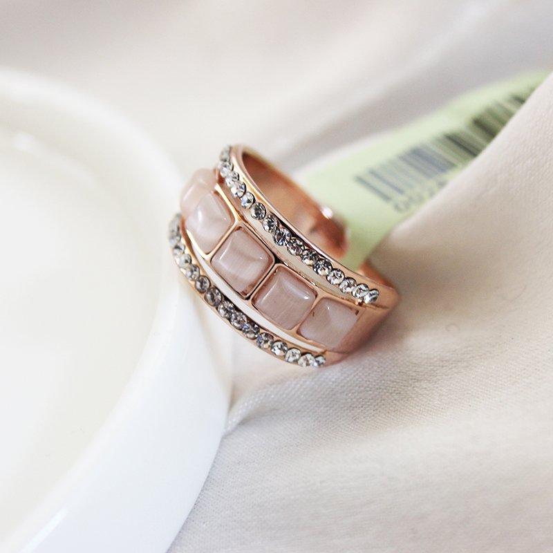 Cat's Eye Stone Ring Rose Gold Water Diamond Food Ring Female Original Niche Ins Ring Middle Finger Ring