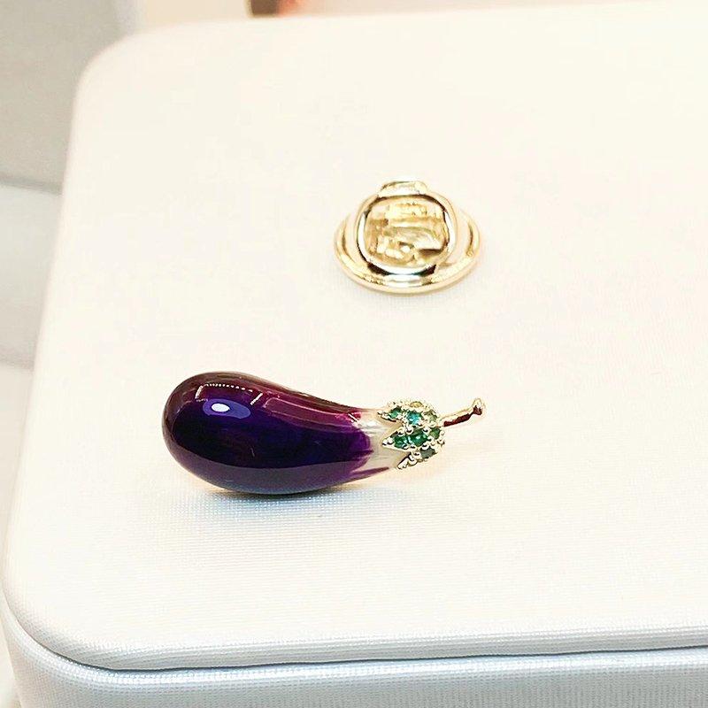 Eggplant Japanese Fresh and Cute Fruit Brooch, Women's Trendy Personalized Small Pin, Neck Pin, Anti glare Buckle, Cardigan Accessories