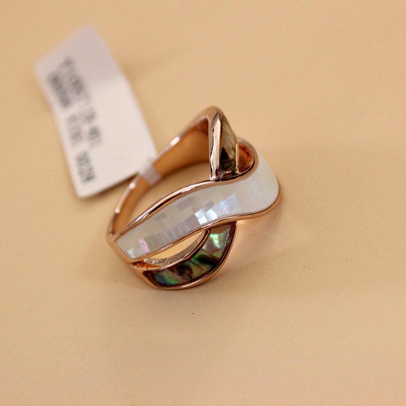 European and American natural color shell exaggerated ring, women's fashionable high-end rhinestone food ring, internet famous decoration trend