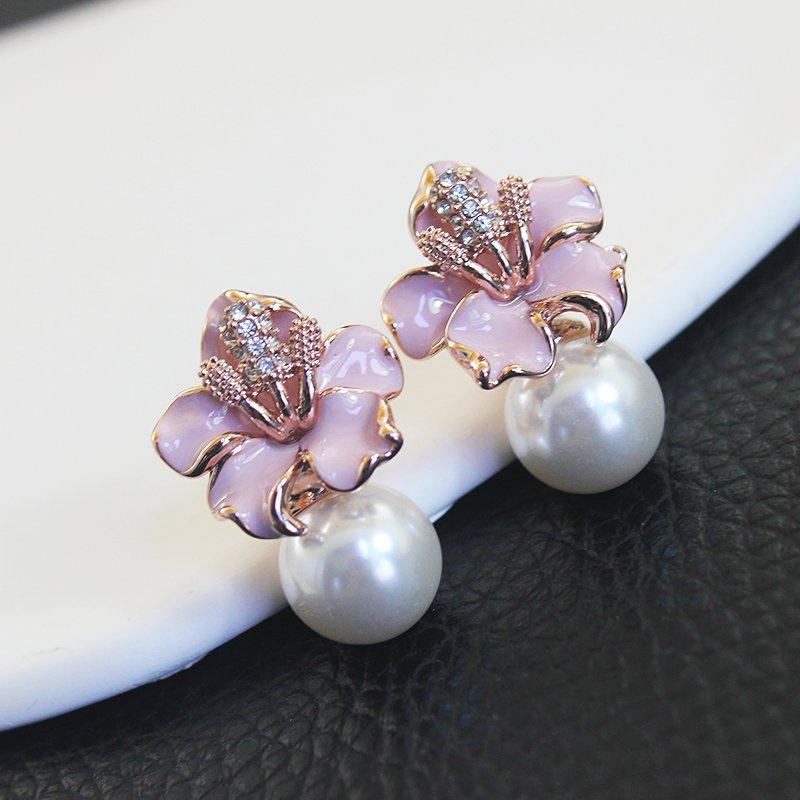 European and American style exaggerated large earrings, new fashion, light luxury flower pearl earrings, female personality and temperament earrings