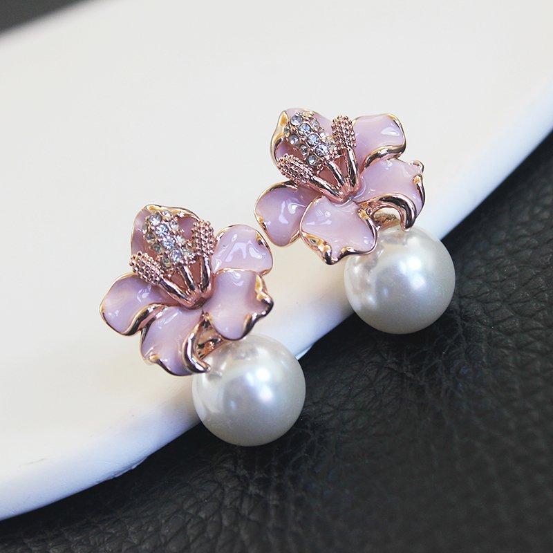 European and American style exaggerated large earrings, new fashion, light luxury flower pearl earrings, female personality and temperament earrings