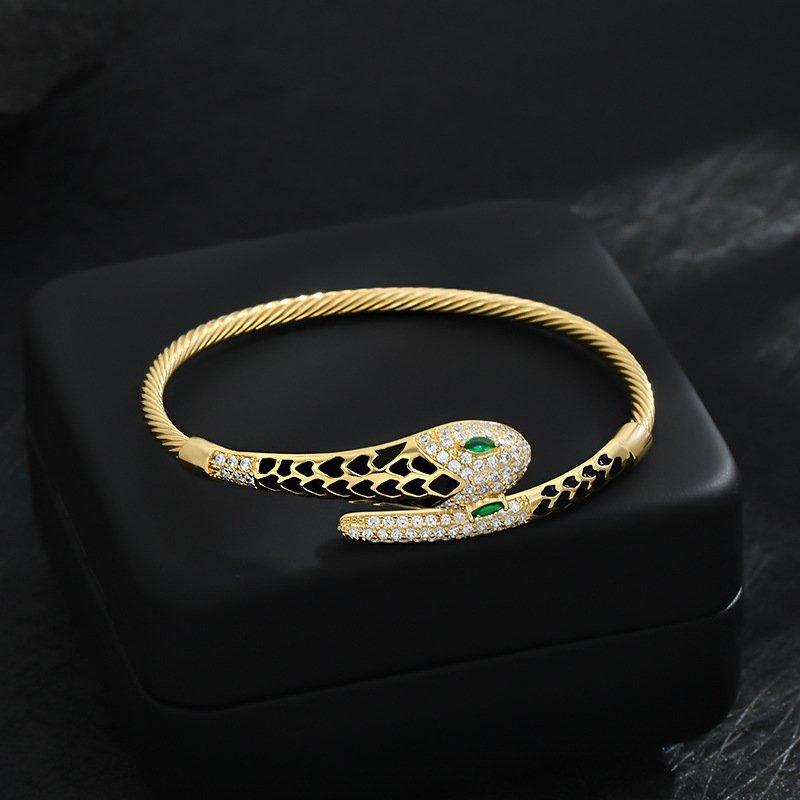 European and American style snake shaped colored bracelet with micro inlaid zircon, trendy personality bracelet, men's and women's light luxury niche decoration bracelet