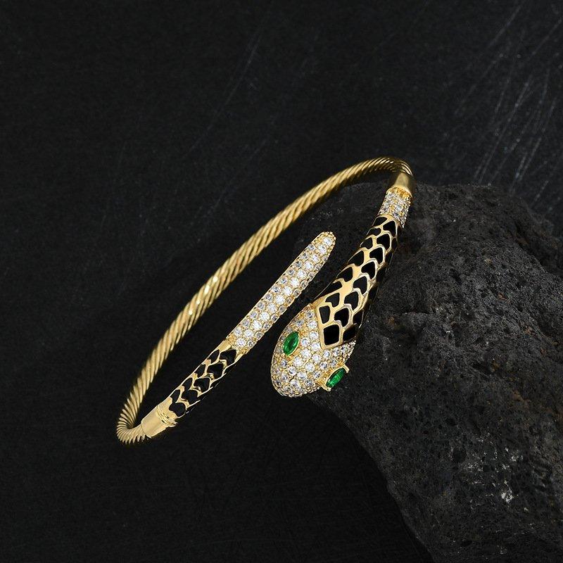 European and American style snake shaped colored bracelet with micro inlaid zircon, trendy personality bracelet, men's and women's light luxury niche decoration bracelet