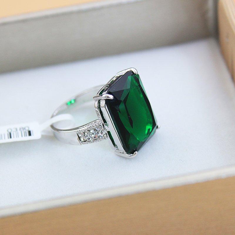 French high-end green crystal ring for women's fashion temperament, geometric rectangular food ring, gemstone accessory decoration