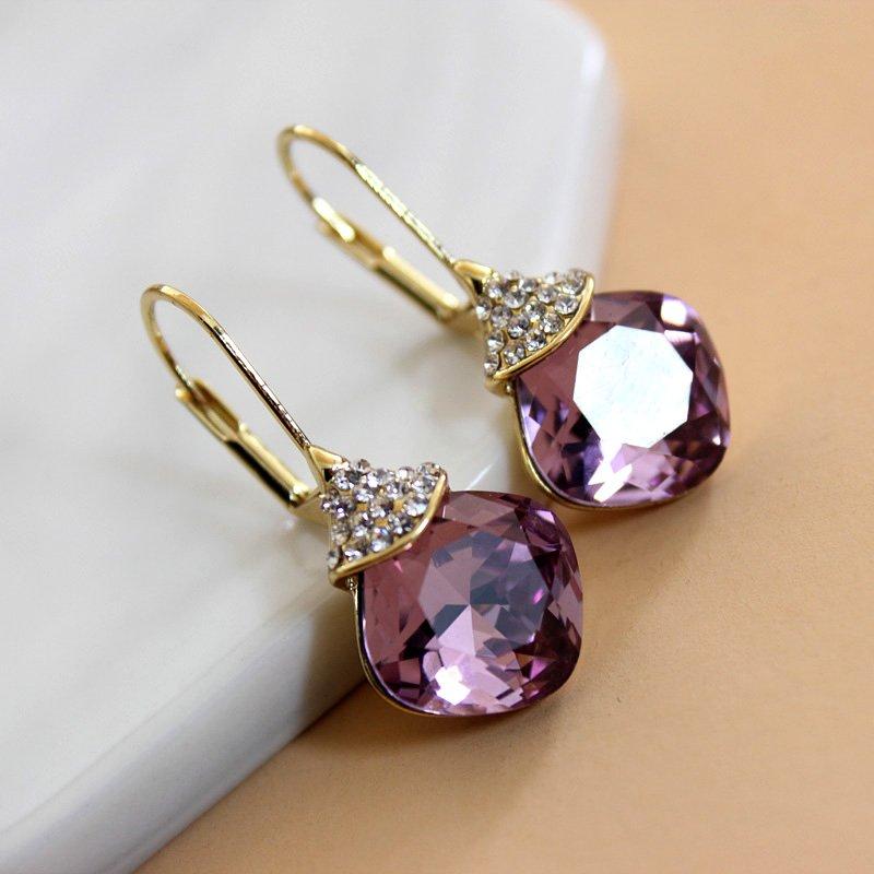 High end crystal earrings with feminine temperament, rhinestone earrings, Korean version gemstone OL anti allergic earrings, Valentine's gift