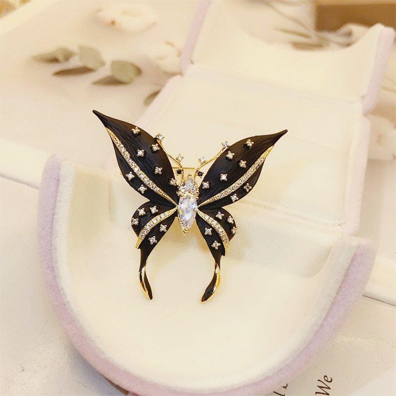 High end feel black butterfly brooch, high-end luxury sparkling design, brooch, suit sweater, versatile chest flower accessory