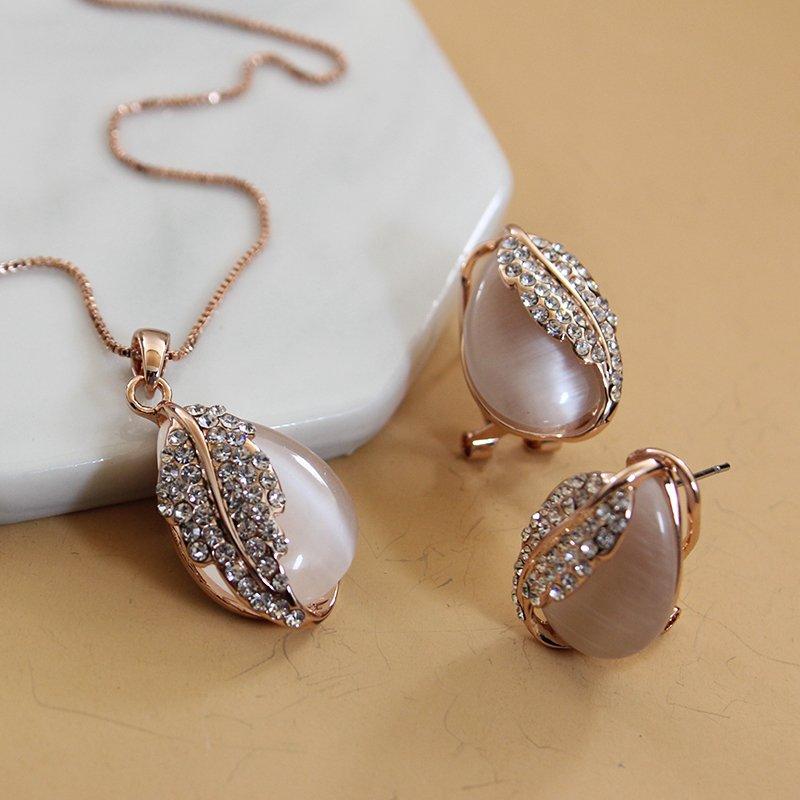 High end sparkling rhinestone leaf earring necklace set for women, rose gold anti allergic earrings, collarbone chain, trendy