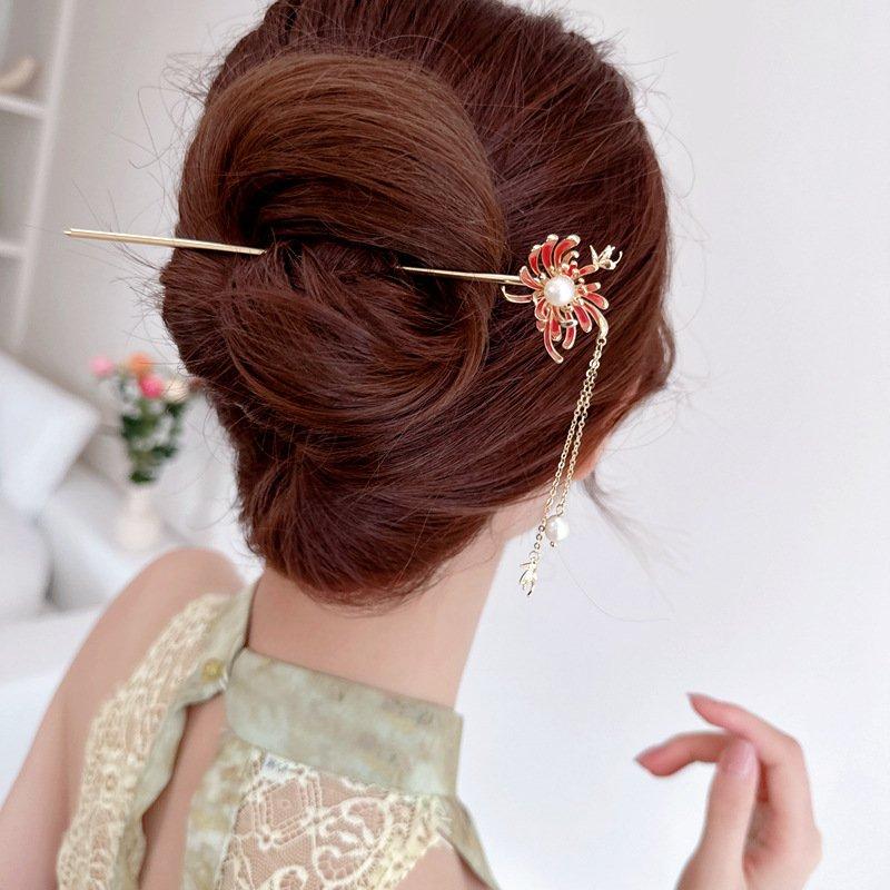 High grade China-Chic Oil dripping Chrysanthemum Hairpin Antique Clothing with Gold plated Natural Pearl Tassel Headwear Hairpin