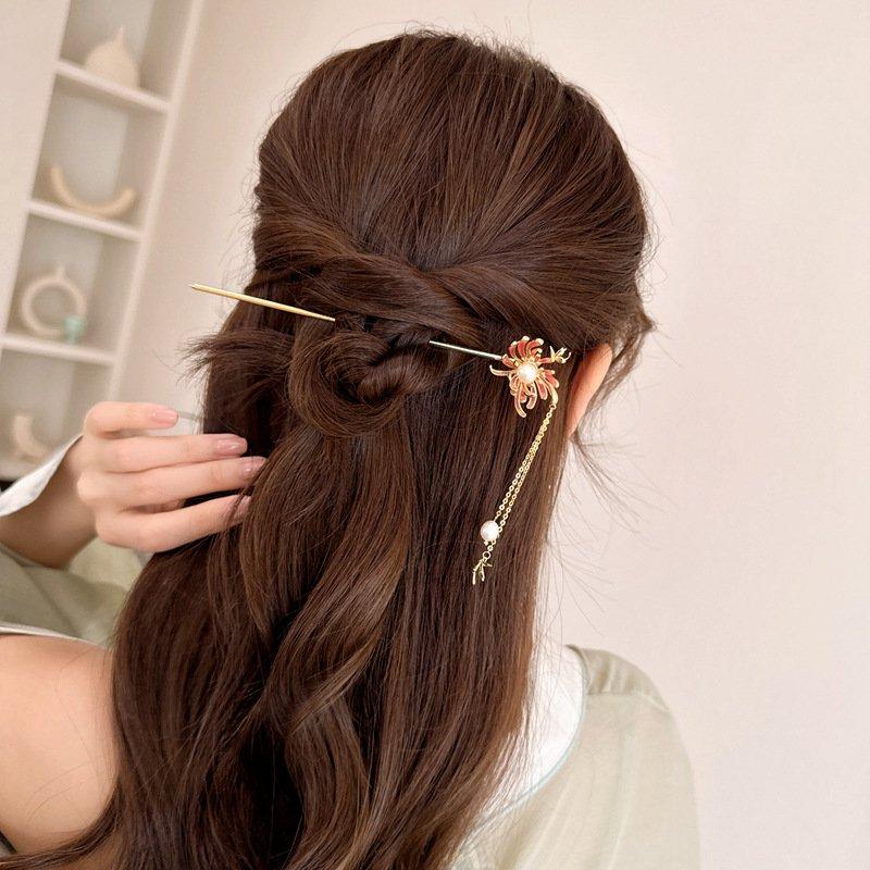 High grade China-Chic Oil dripping Chrysanthemum Hairpin Antique Clothing with Gold plated Natural Pearl Tassel Headwear Hairpin