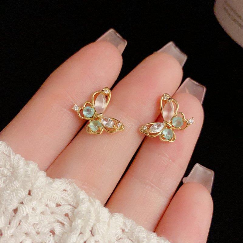 Japanese and Korean fashion exquisite colorful butterfly earrings small, fresh, sweet, simple and versatile s925 silver stud post anti allergy earrings