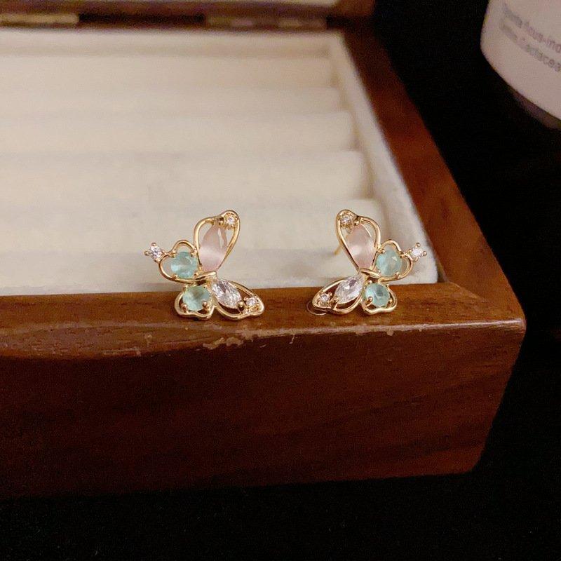 Japanese and Korean fashion exquisite colorful butterfly earrings small, fresh, sweet, simple and versatile s925 silver stud post anti allergy earrings