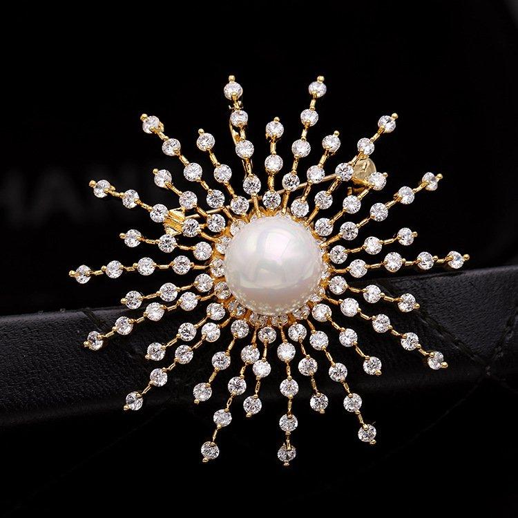 Korean version of light luxury brooch, women's sky full of stars, snowflakes, zircon, pearls, chest flowers, super sparkling rhinestones, coat, sweater, brooch, clothing accessories