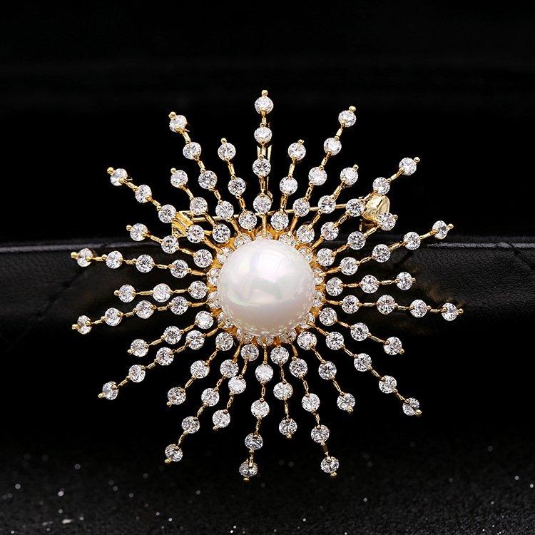 Korean version of light luxury brooch, women's sky full of stars, snowflakes, zircon, pearls, chest flowers, super sparkling rhinestones, coat, sweater, brooch, clothing accessories