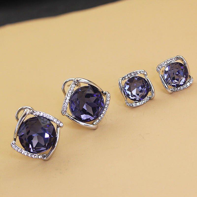 New high-end crystal earrings from Europe and America, versatile and feminine. Sapphire earrings, super fairy rhinestone earrings, trendy