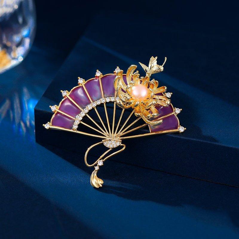 Retro Chinese style cheongsam, pressed collar Hanfu accessories, chest flower, women's pin, elegant temperament, antique style, chrysanthemum fan brooch