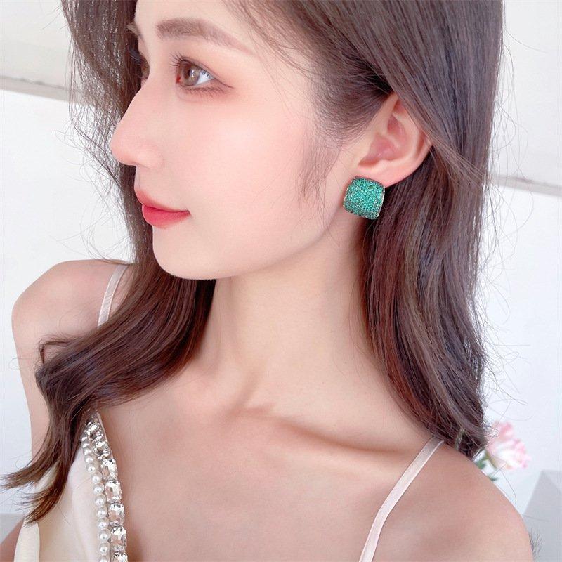 Retro colored earrings s925 silver stud post French niche fashion earrings for women, light luxury high-end feeling, buckle anti loss earrings