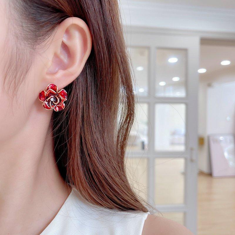 S925 Silver stud post Earrings Women's Flower Rose Blossoms Camellia Earrings Fashionable Light Luxury High End Temperament Exaggerated Earrings