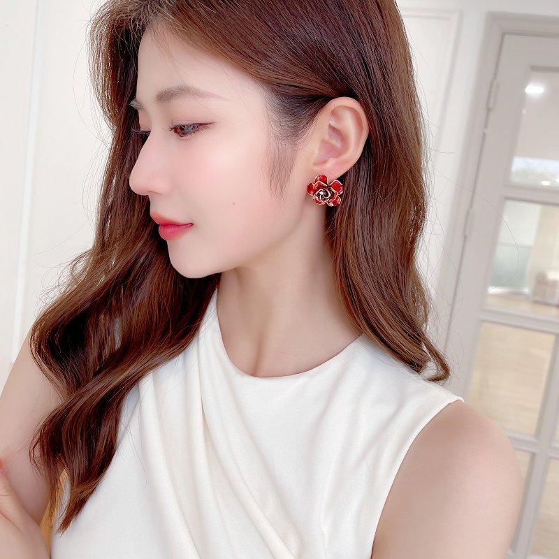 S925 Silver stud post Earrings Women's Flower Rose Blossoms Camellia Earrings Fashionable Light Luxury High End Temperament Exaggerated Earrings