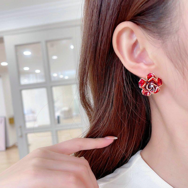 S925 Silver stud post Earrings Women's Flower Rose Blossoms Camellia Earrings Fashionable Light Luxury High End Temperament Exaggerated Earrings