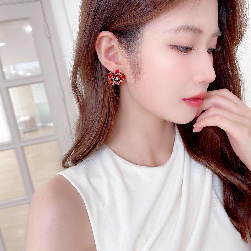 S925 Silver stud post Earrings Women's Flower Rose Blossoms Camellia Earrings Fashionable Light Luxury High End Temperament Exaggerated Earrings