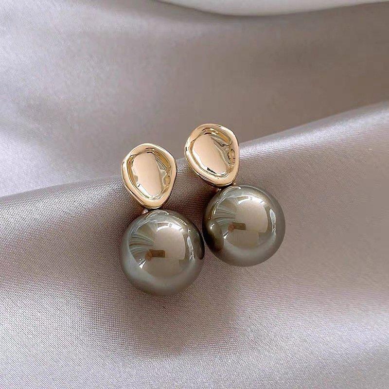 S925 Silver stud post Earrings with Korean Style, Grey Pearl Earrings, Geometric Luxury Earrings, Simple Commuter Versatile Earrings