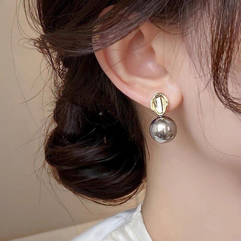 S925 Silver stud post Earrings with Korean Style, Grey Pearl Earrings, Geometric Luxury Earrings, Simple Commuter Versatile Earrings