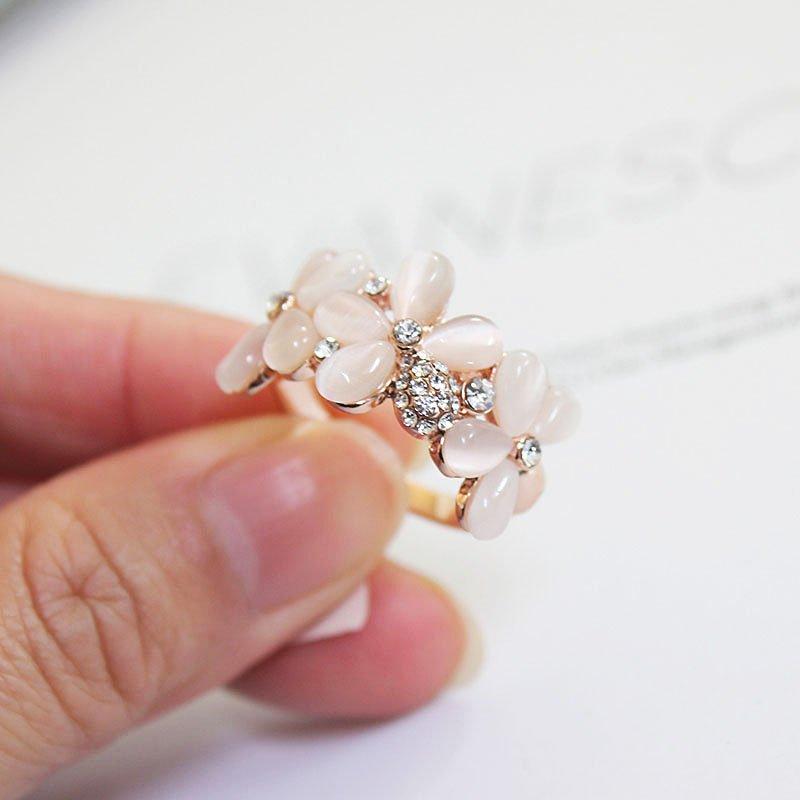 Small Fresh Flower Ring 2020 Women's New Cat Eye Stone Water Diamond Food Ring Ring Ring Ring Finger Decoration Trend