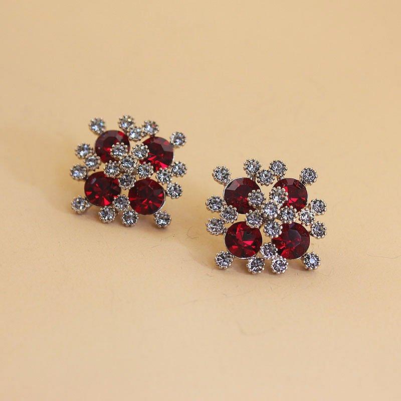 Sparkling rhinestones, large earrings, Japanese and Korean new autumn and winter red crystal earrings, women's internet famous 925 sterling silver stud post earrings, trendy