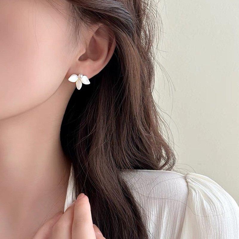 Star style Shell Flower Pearl Earrings S925 Silver stud post Charm Small and Sweet Exquisite Earrings Ear Accessories