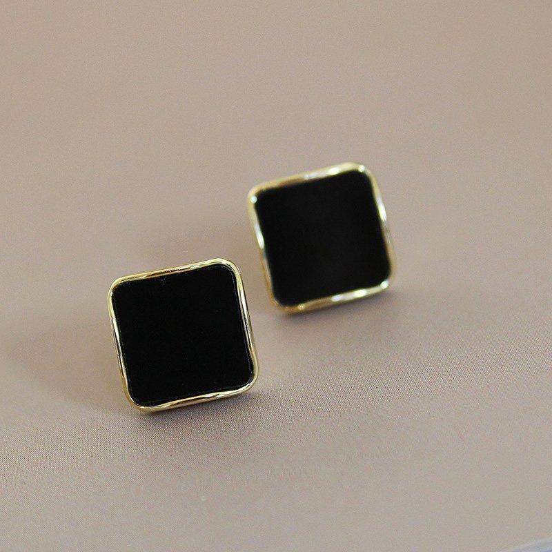 Temperament OL925 Silver stud post Earrings 2019 New Japanese and Korean Women's Geometric Diamond Black Anti Allergy Cold Wind Earrings