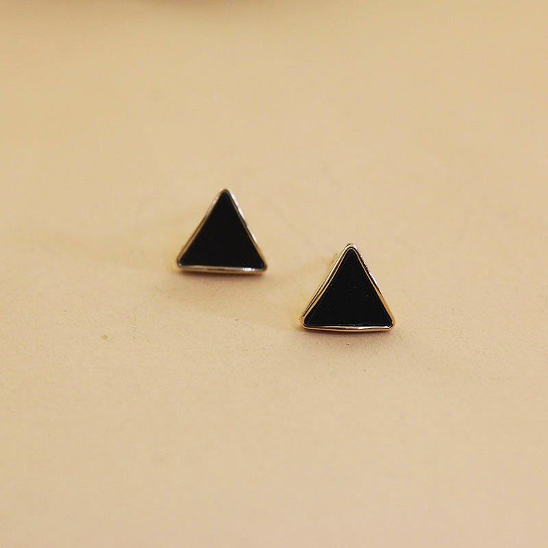 Temperament OL925 Silver stud post Earrings 2019 New Japanese and Korean Women's Geometric Diamond Black Anti Allergy Cold Wind Earrings