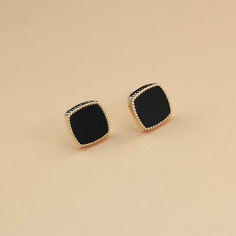 Temperament OL925 Silver stud post Earrings 2019 New Japanese and Korean Women's Geometric Diamond Black Anti Allergy Cold Wind Earrings