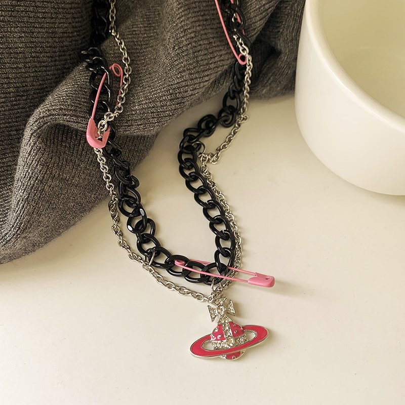 Black chain pin necklace, female niche design, necklace, sweet and cool style, rose red earth planet pendant