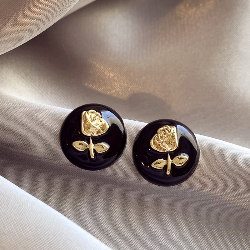 Black gold rose earrings for women, 2024 new popular style, elegant earrings, light luxury and high-end ear accessories